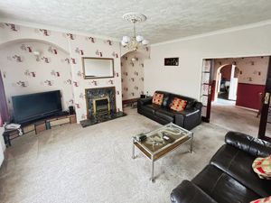 Lounge- click for photo gallery